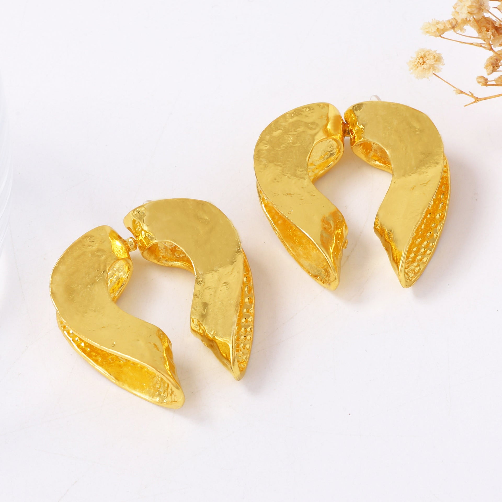Elegant Piece for Every Occasion