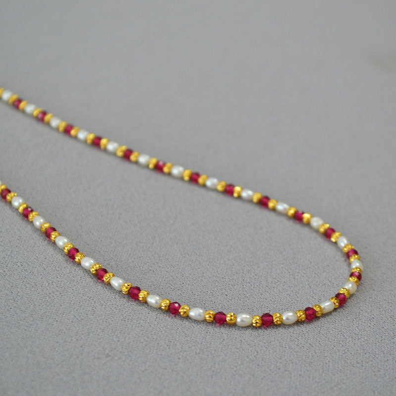 Classic Pearl Necklace with Timeless Appeal