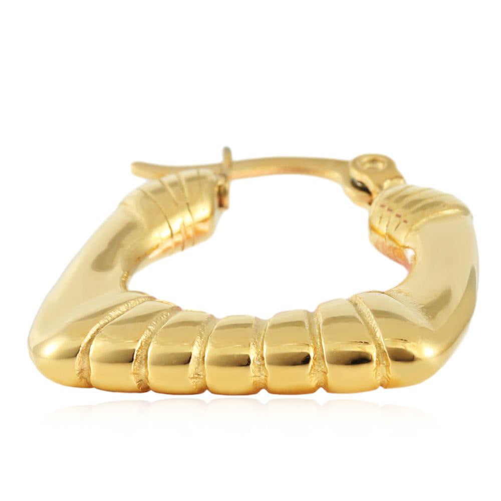 Charming Gold Earring for Any Occasion