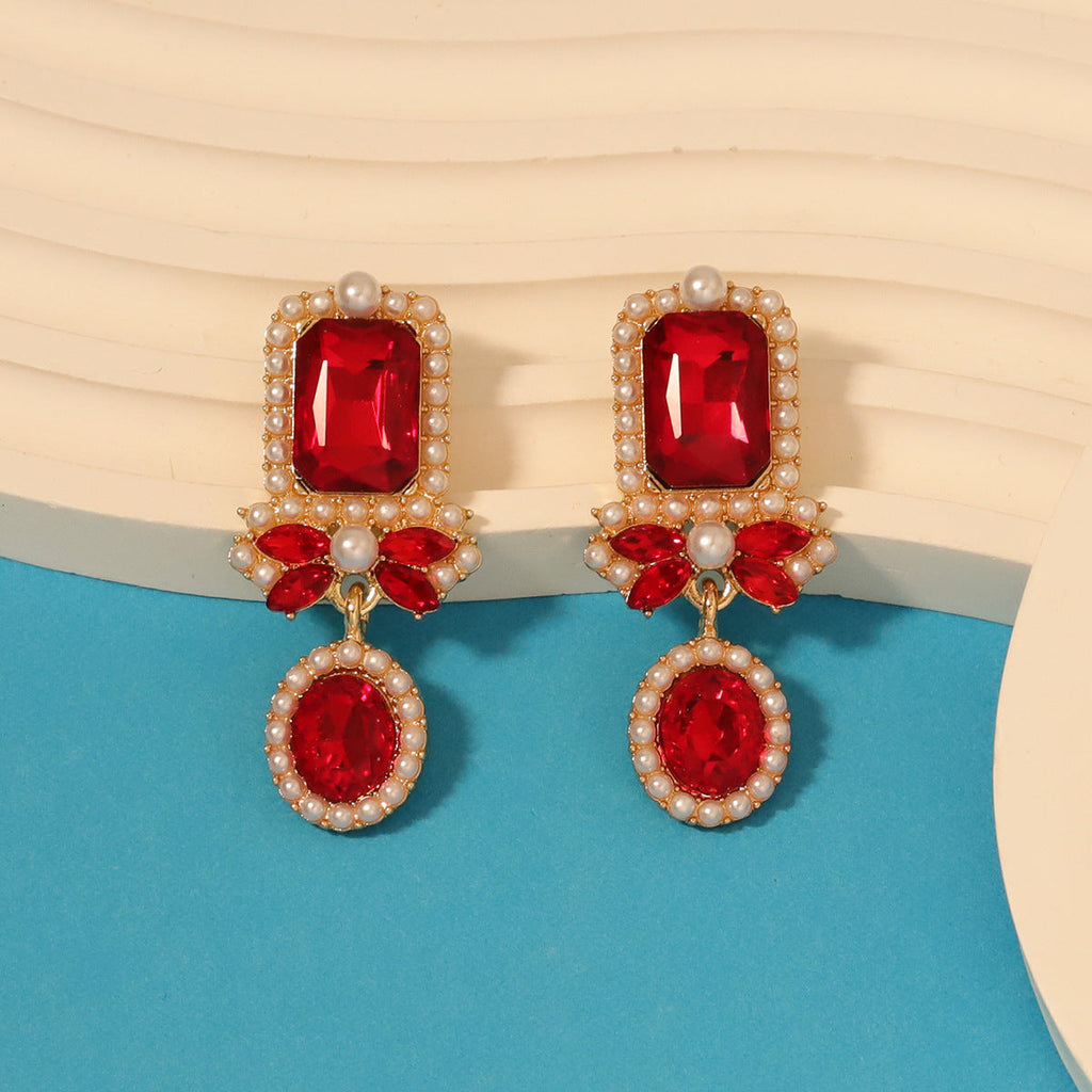 Charming Earring for Any Occasion