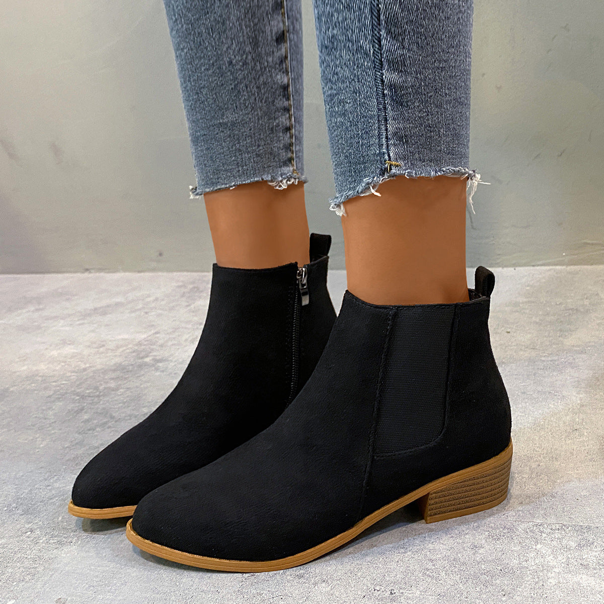 Graceful Orthopedic Boots for Modern Look
