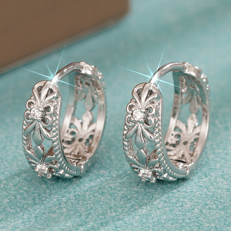 Charming Earring for Any Occasion