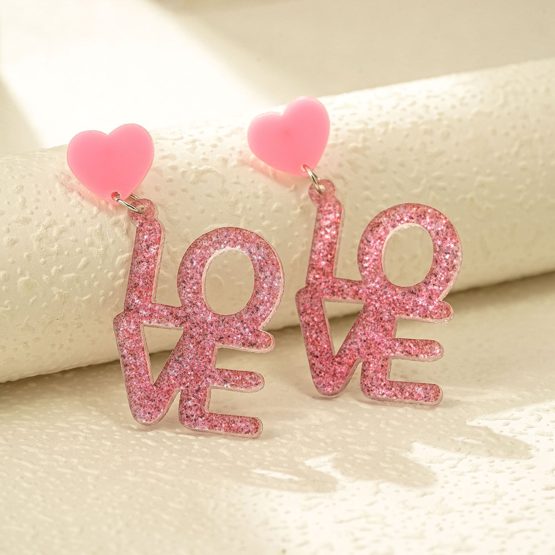 Charming Earring for Any Occasion