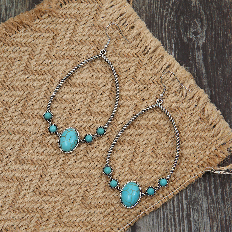 Classic Earring with Timeless Appeal