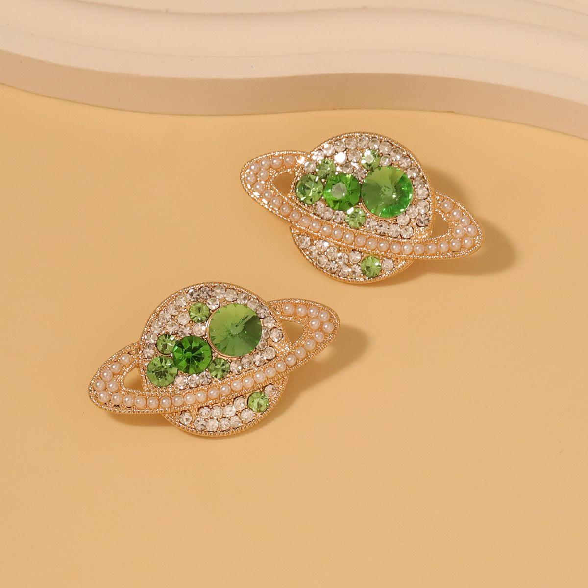 Charming Earring for Any Occasion