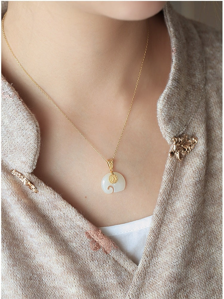 Charming Gold Necklace for Any Occasion