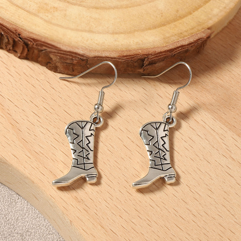 Charming Silver Earring for Any Occasion