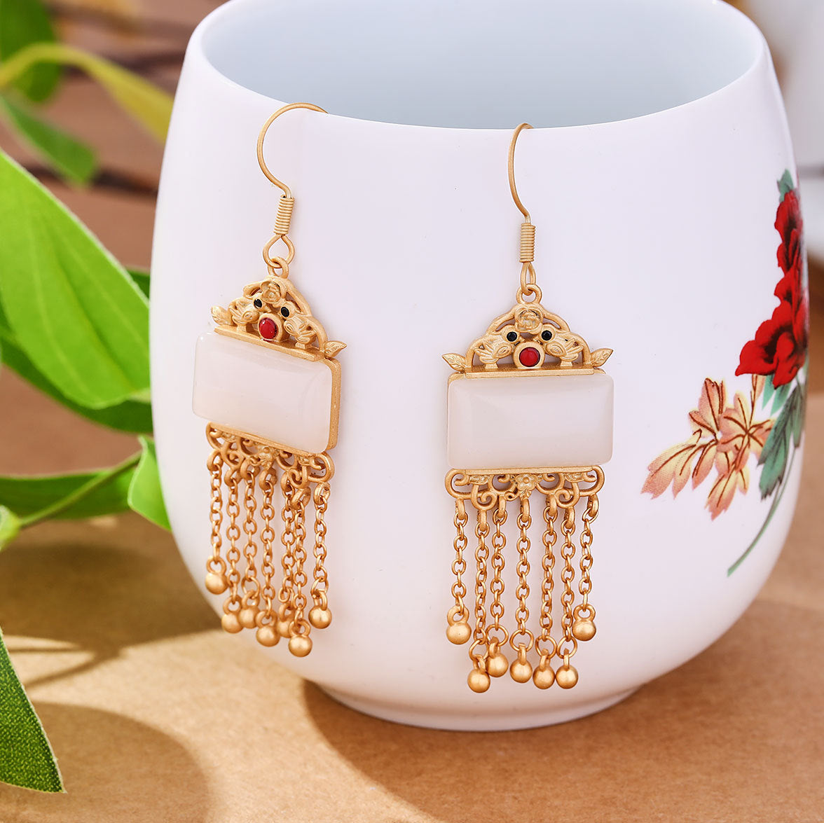 Elegant Gold Earring for Every Occasion