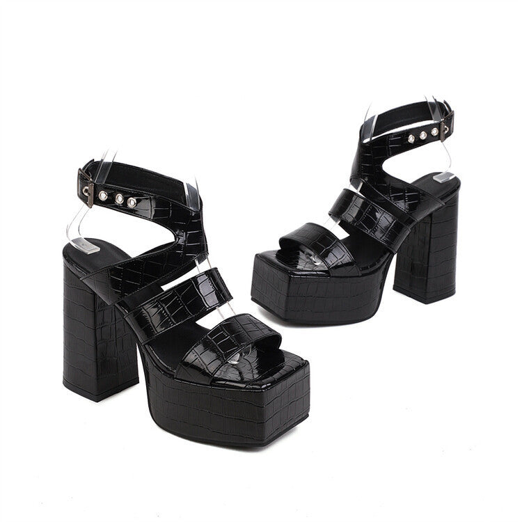 Chic Orthopedic Sandals with Unique Design