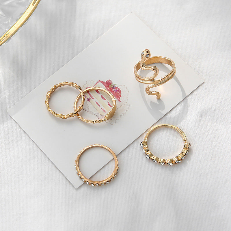 Romantic Chain for Special Moments