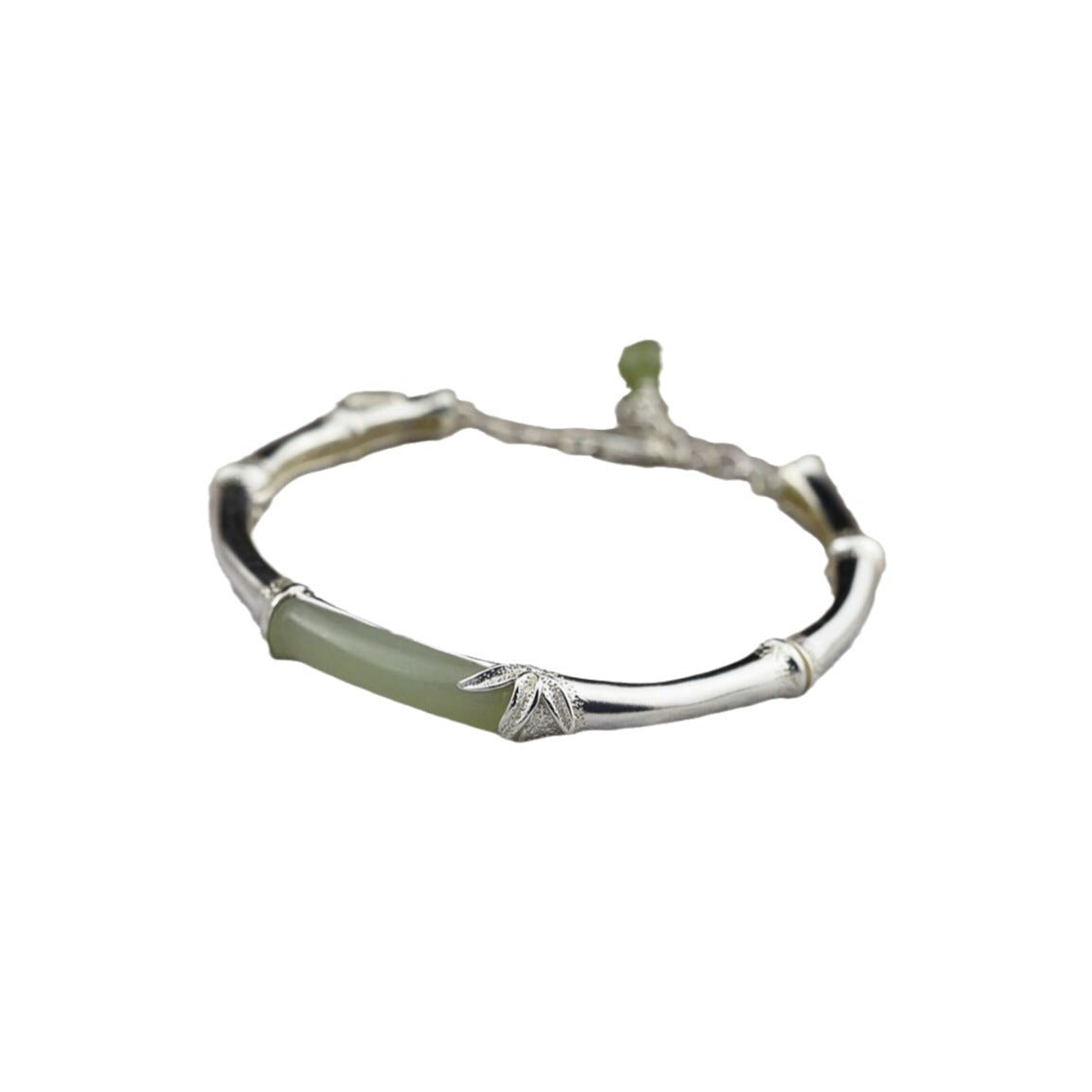 Charming Silver Bracelet for Any Occasion