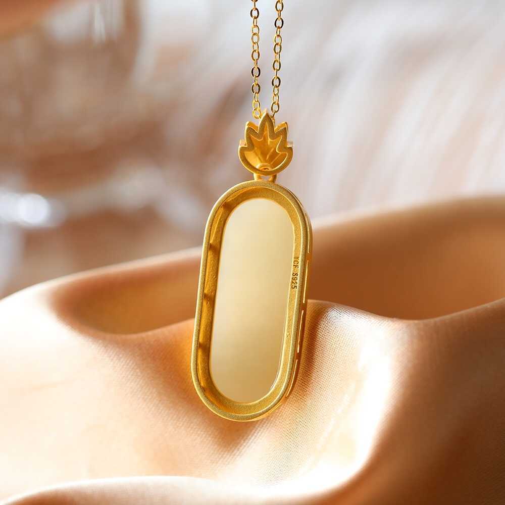Elegant Gold Necklace for Every Occasion