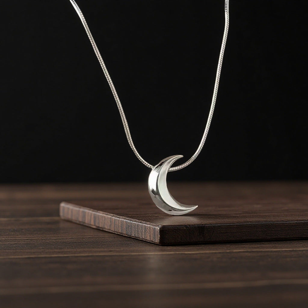 Romantic Necklace for Special Moments