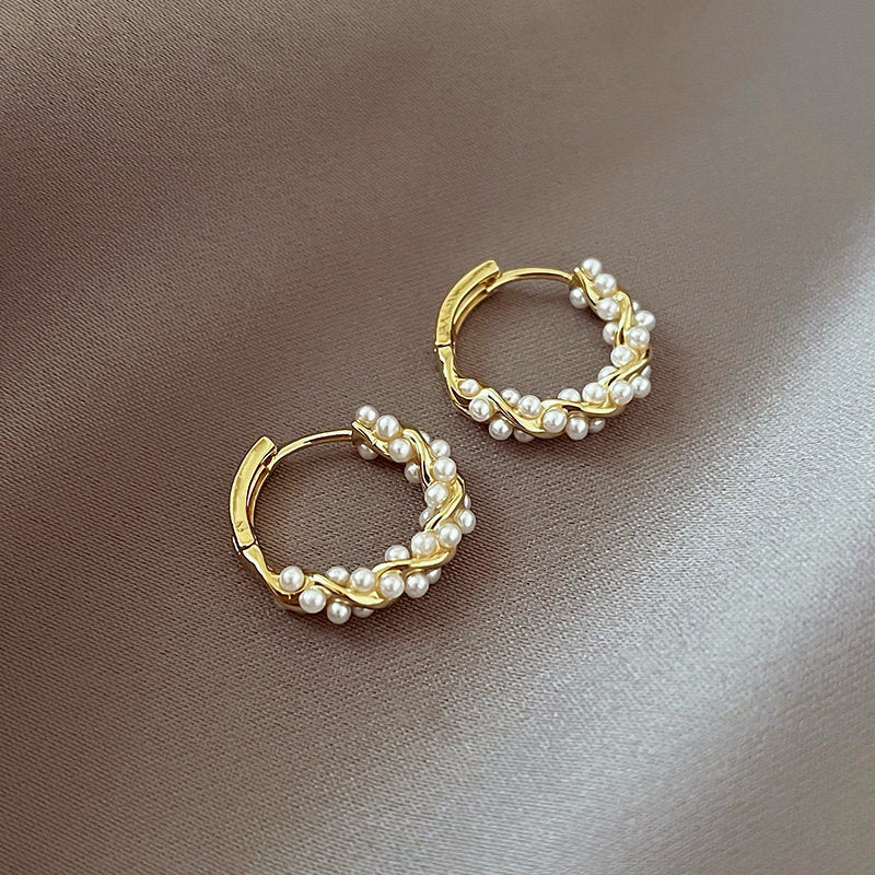 Stunning Pearl Earring for Daily Wear