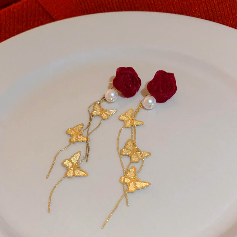 Stunning Pearl Earring for Daily Wear