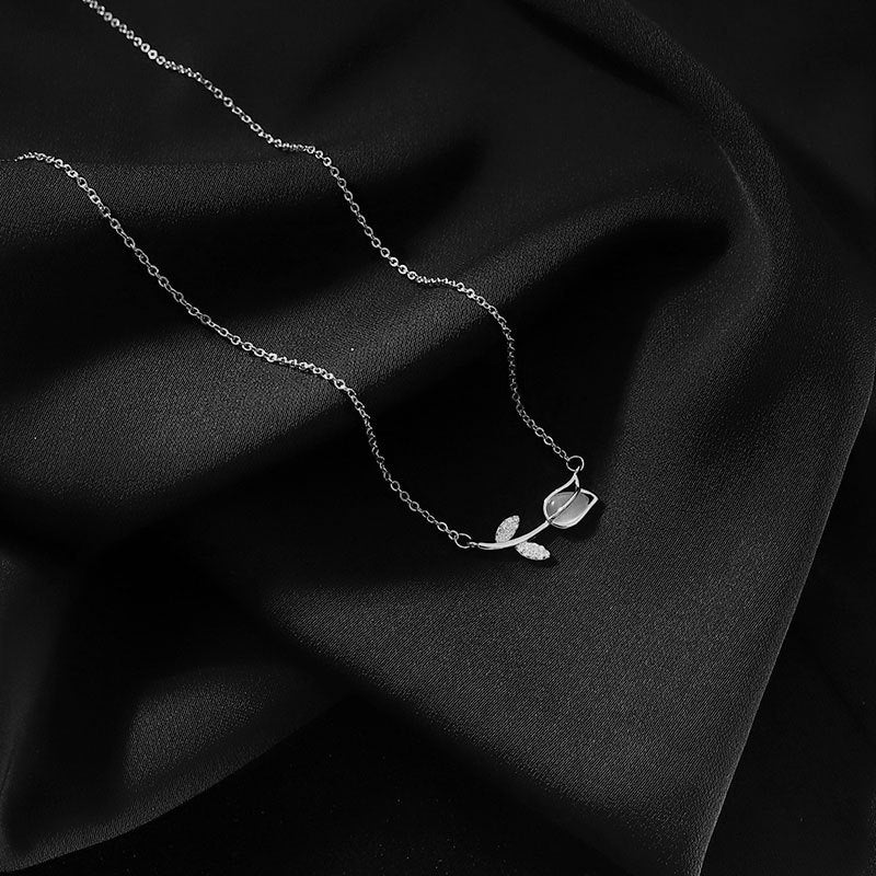 Stunning Necklace for Daily Wear