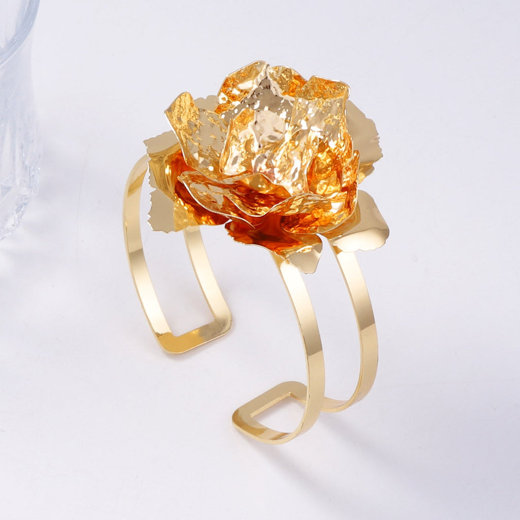 Beautiful Bracelet with Unique Style