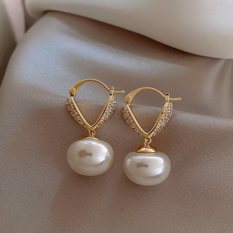 Elegant Pearl Earring for Every Occasion