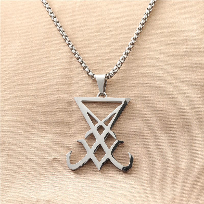 Charming Pendant for Any Occasion