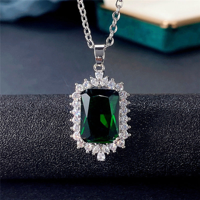 Charming Necklace for Any Occasion
