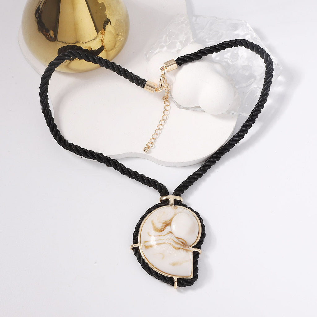 Charming Necklace for Any Occasion