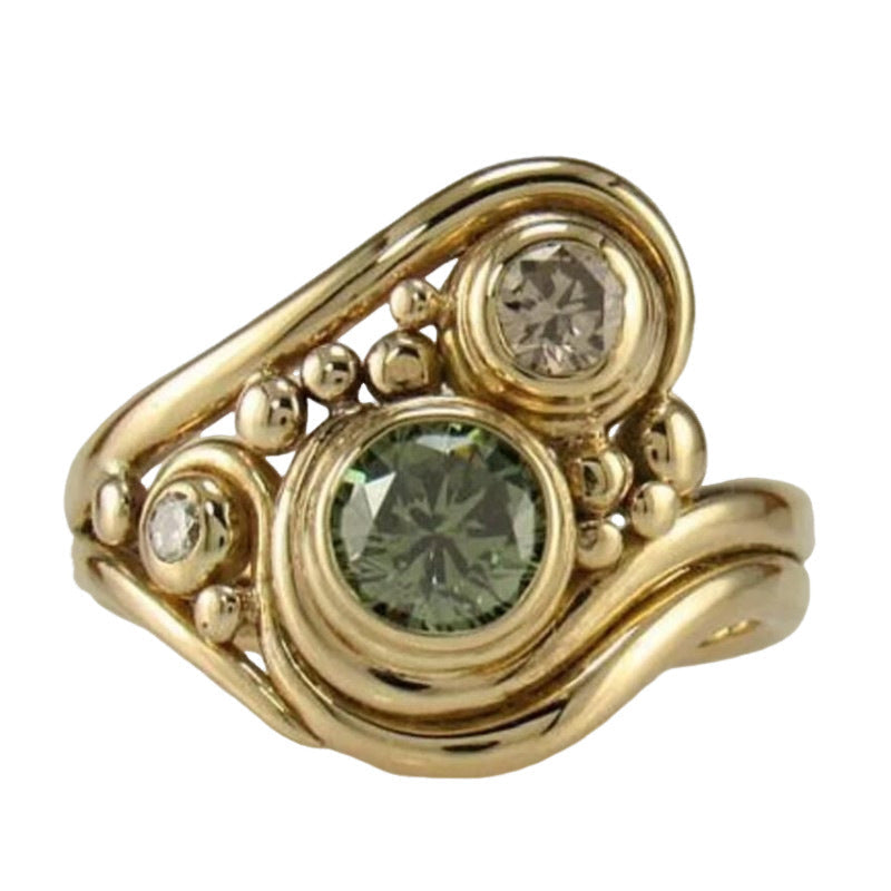 Classic Gold Ring with Timeless Appeal