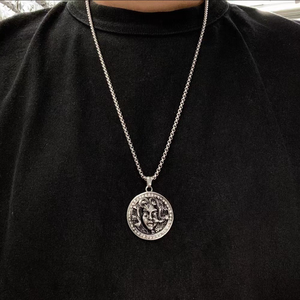 Romantic Pendant for Special Moments