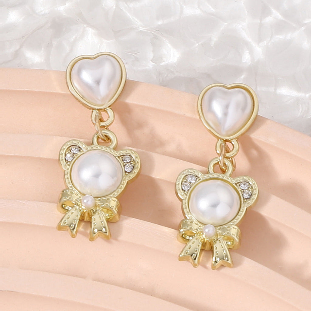 Stunning Pearl Earring for Daily Wear