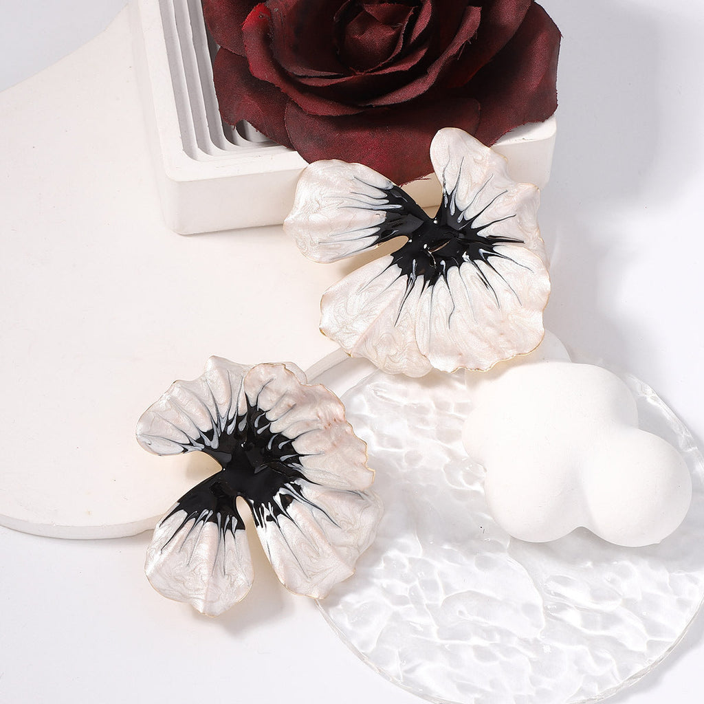 Classic Set with Timeless Appeal