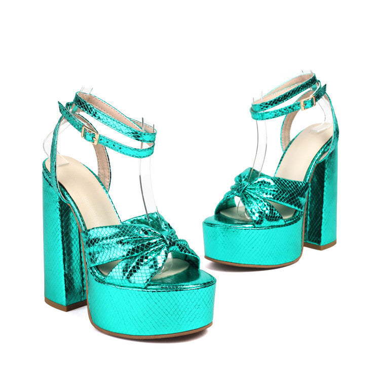 Graceful Orthopedic Sandals for Modern Look
