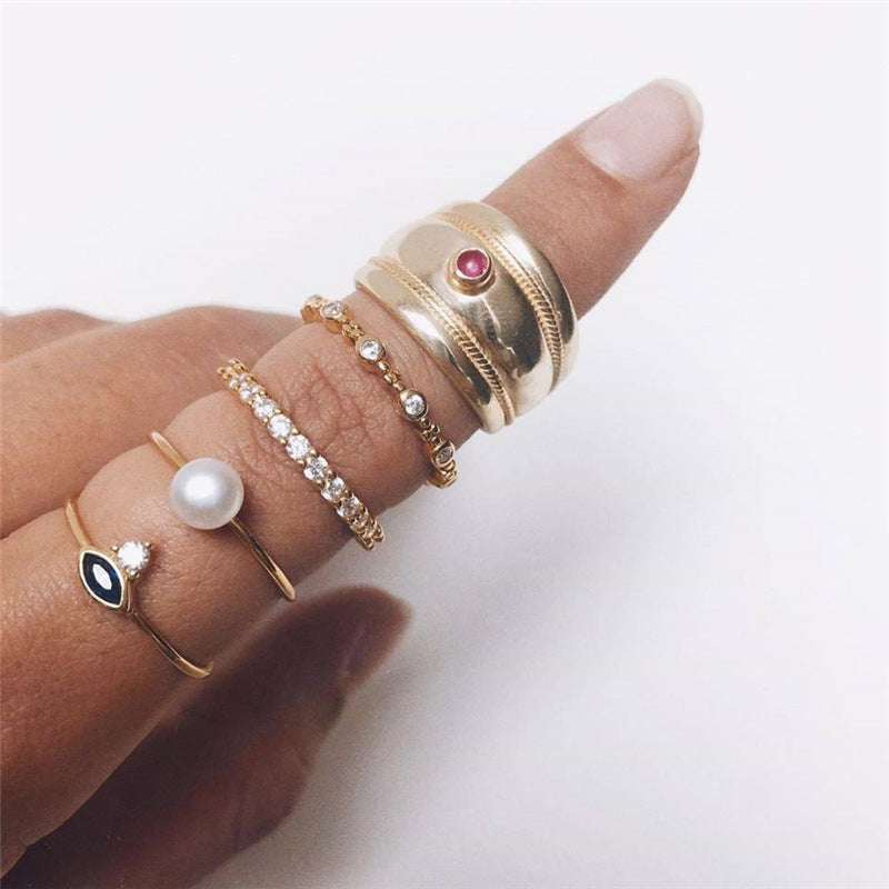 Charming Pearl Ring for Any Occasion