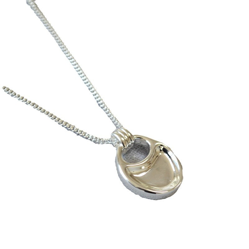 Classic Silver Necklace with Timeless Appeal