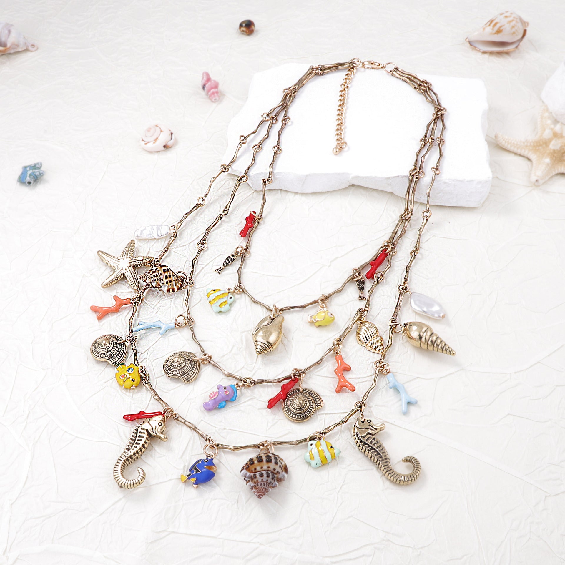 Classic Pearl Necklace with Timeless Appeal