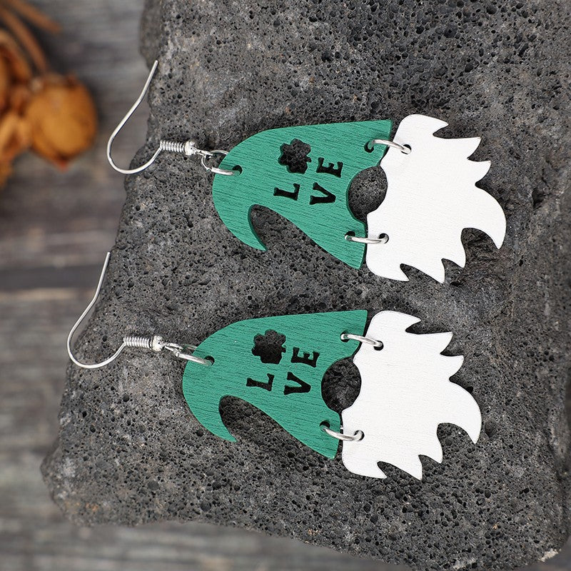 Charming Earring for Any Occasion