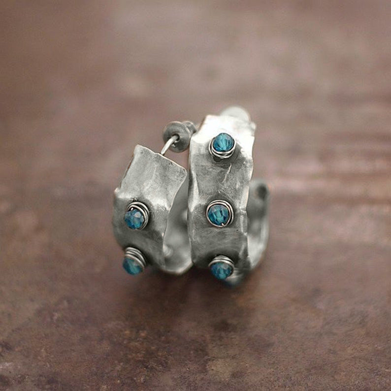 Charming Piece for Any Occasion