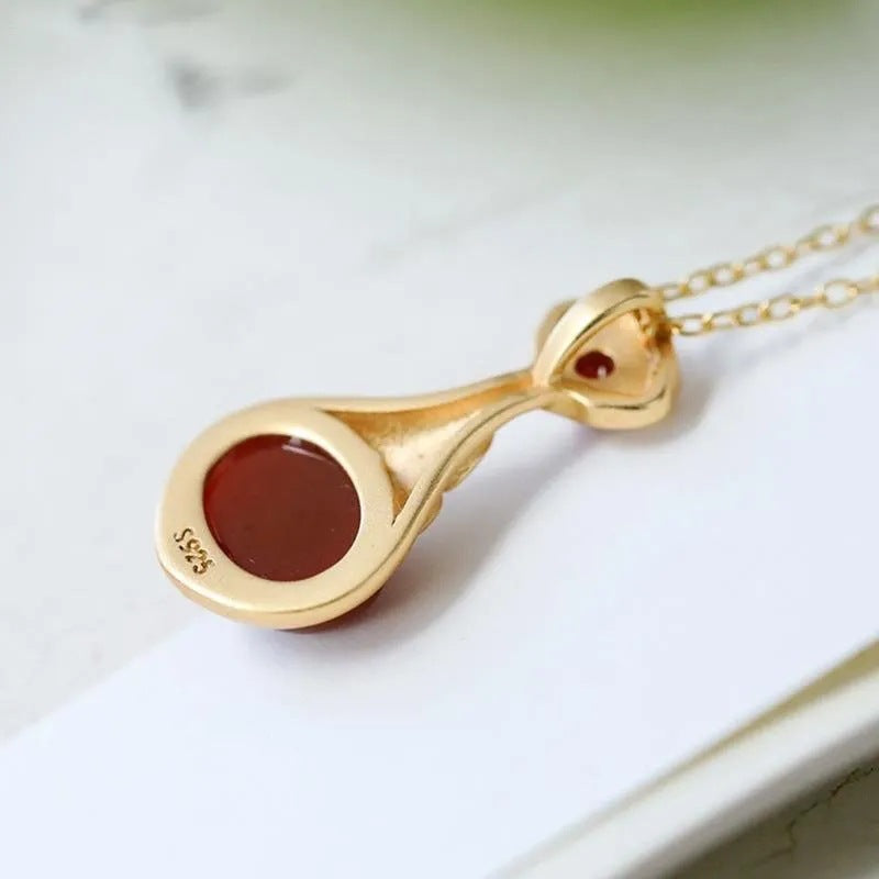 Beautiful Gold Set with Unique Style