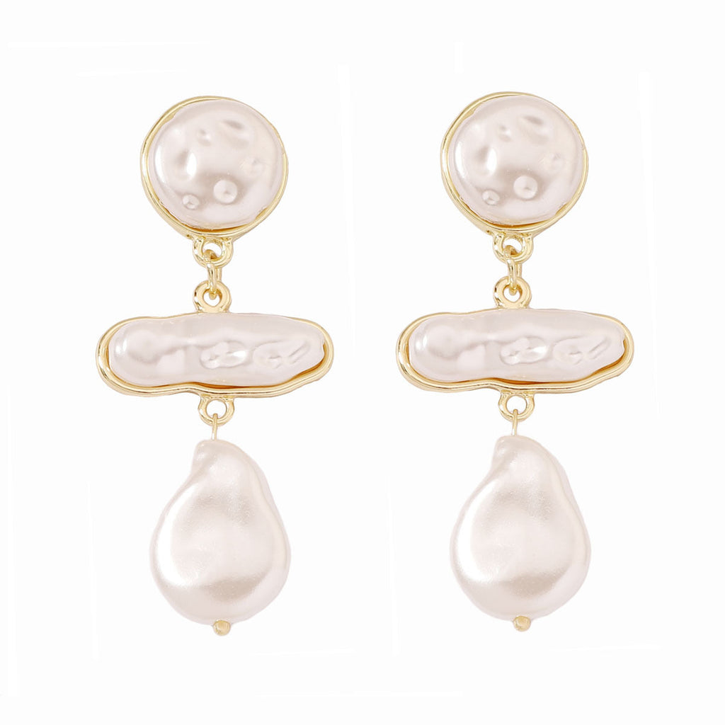 Stunning Pearl Earring for Daily Wear