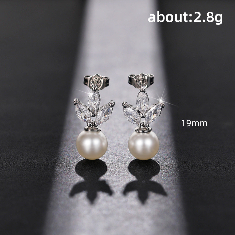 Classic Pearl Set with Timeless Appeal