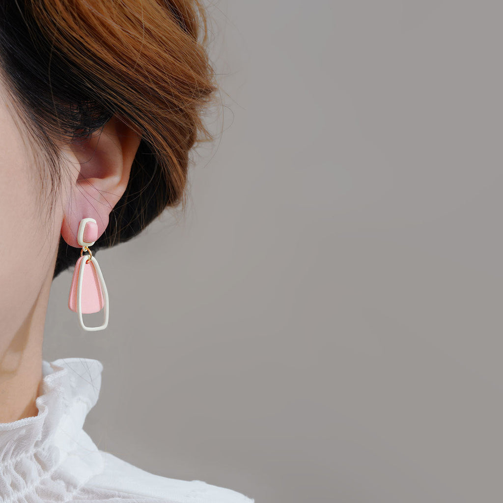Classic Earring with Timeless Appeal