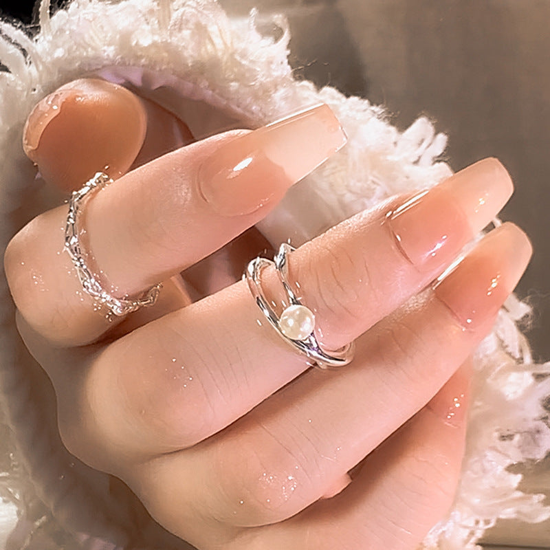 Beautiful Pearl Ring with Unique Style