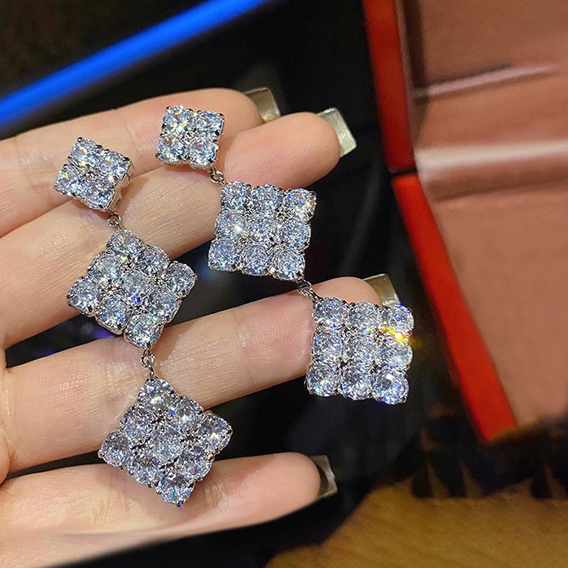 Elegant Earring for Every Occasion