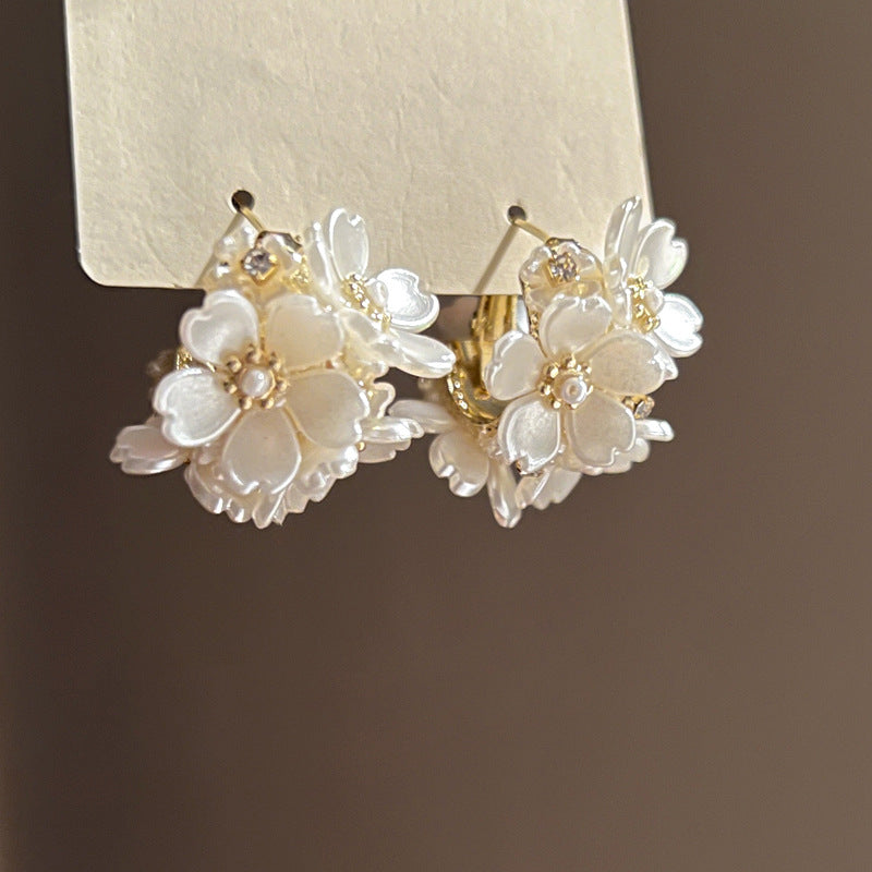 Classic Earring with Timeless Appeal