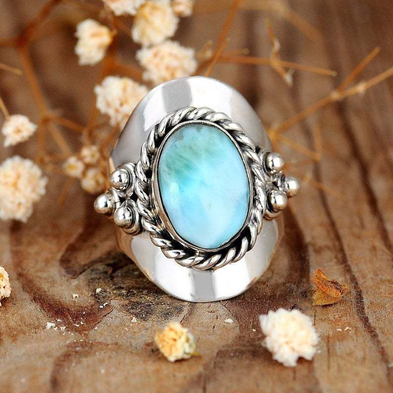 Elegant Silver Ring for Every Occasion