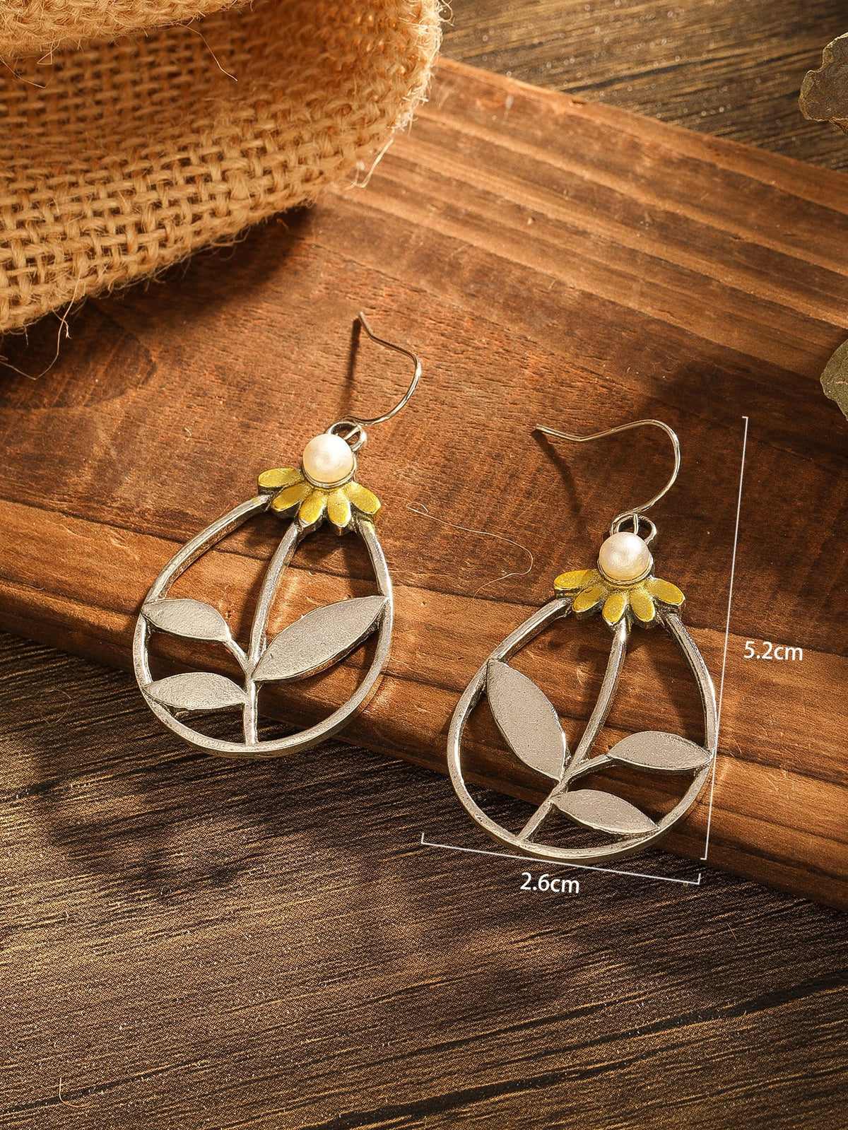 Stunning Earring for Daily Wear