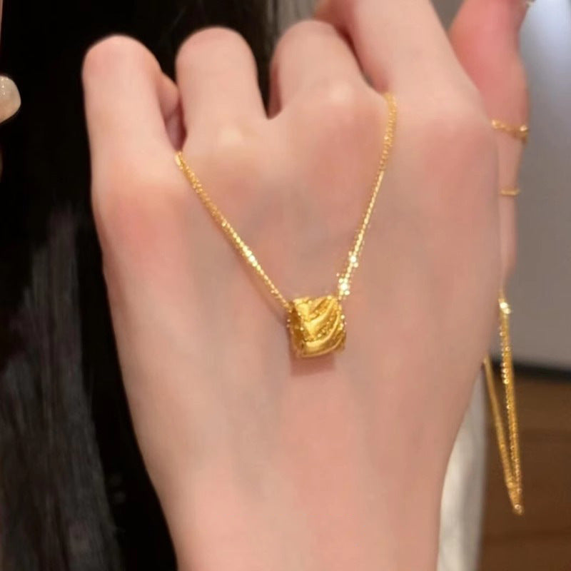 Charming Piece for Any Occasion