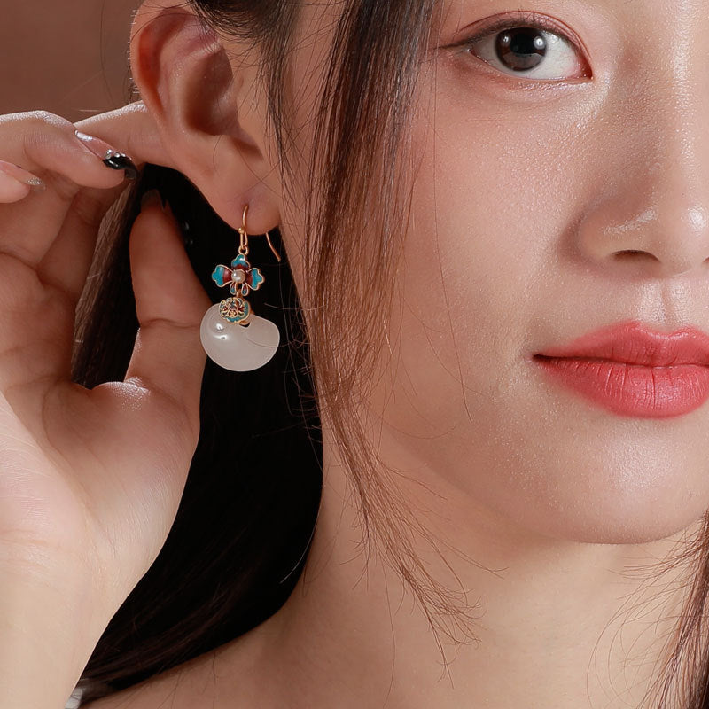 Stunning Gold Earring for Daily Wear