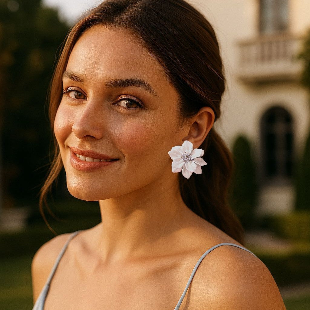 Charming Earring for Any Occasion