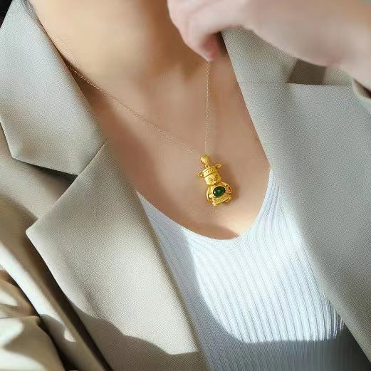 Stunning Gold Necklace for Daily Wear