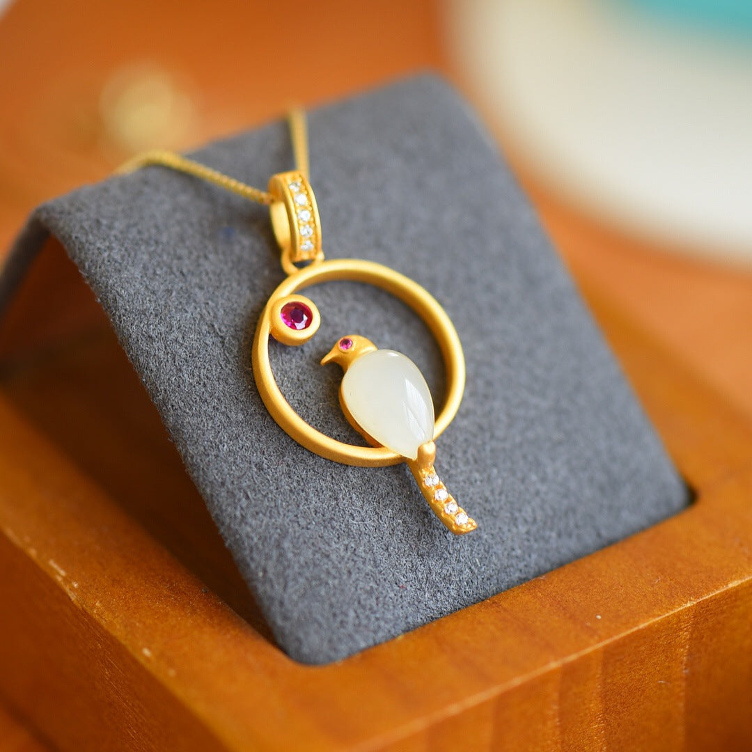 Classic Gold Necklace with Timeless Appeal