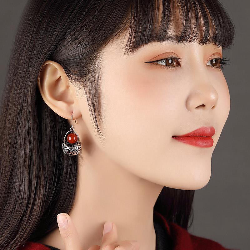 Stunning Gold Earring for Daily Wear